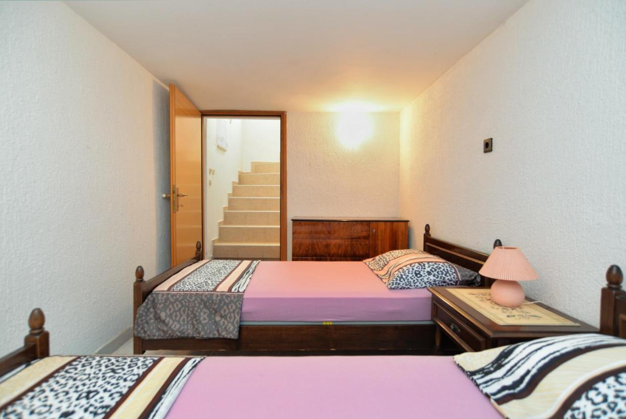 Apartments Vrcevan 811 Medulin Bagian luar foto